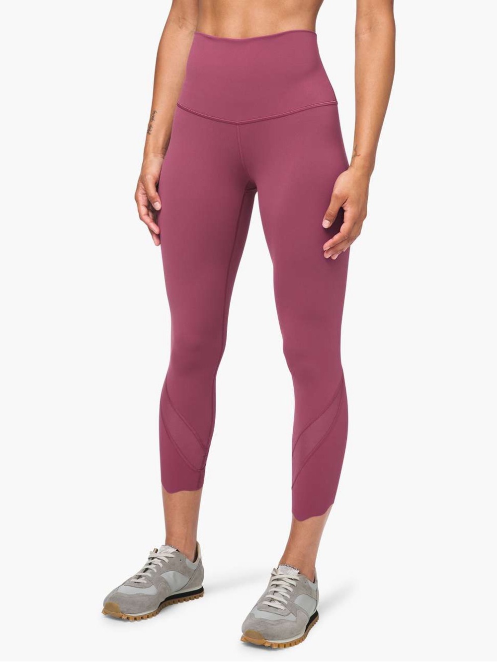 lululemon wunder under scallop
